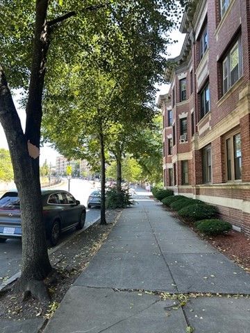1710 Commonwealth Ave. 3, Boston, MA 02135