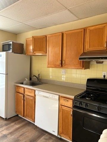 1710 Commonwealth Ave. 3, Boston, MA 02135