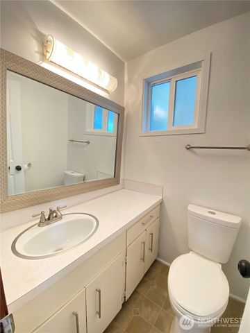 2822 College Street SE, Lacey, WA 98503