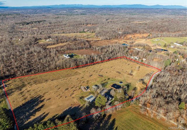 97 Valley Farm Road, Millbrook, NY 12545