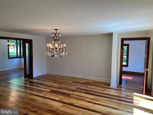 10420 OAKLYN DR, Potomac, MD 20854