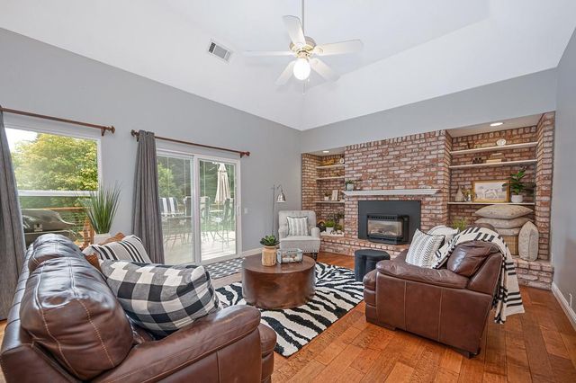 8780 Longmore Way, Fair Oaks, CA 95628