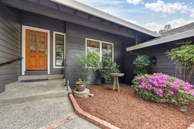 8780 Longmore Way, Fair Oaks, CA 95628