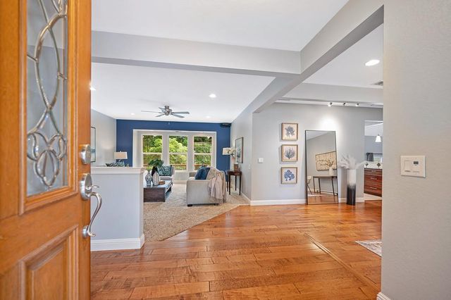 8780 Longmore Way, Fair Oaks, CA 95628