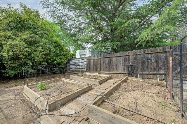 8780 Longmore Way, Fair Oaks, CA 95628