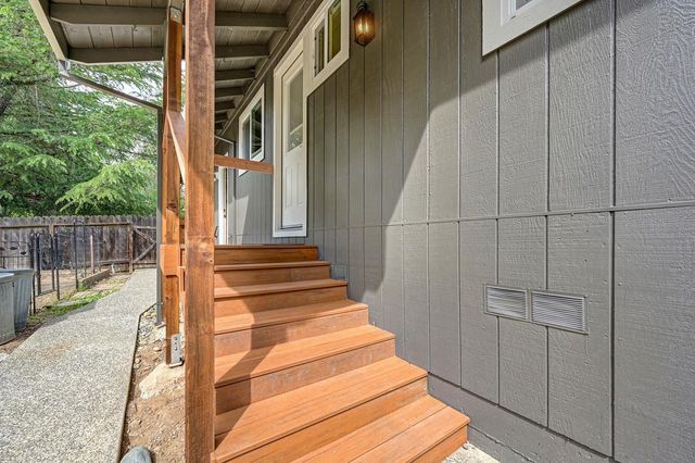 8780 Longmore Way, Fair Oaks, CA 95628