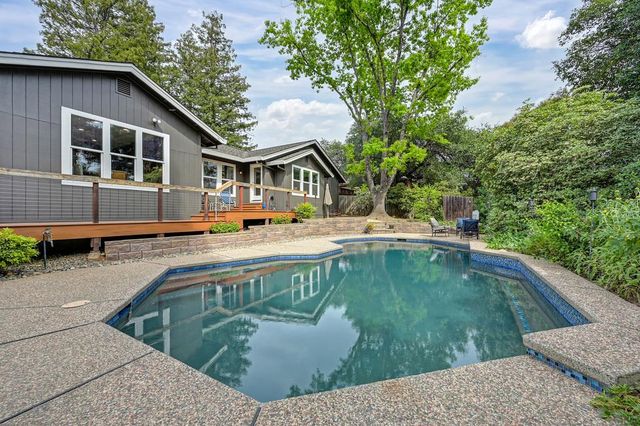 8780 Longmore Way, Fair Oaks, CA 95628