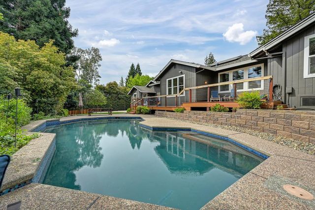 8780 Longmore Way, Fair Oaks, CA 95628