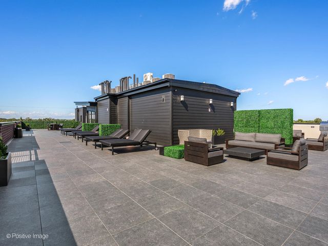 2801 Thatcher Avenue 303, River Grove, IL 60171