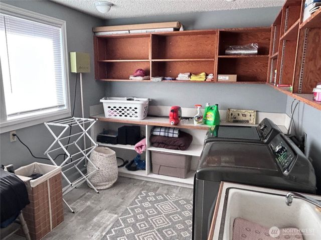 940 SE 12th Street, College Place, WA 99324