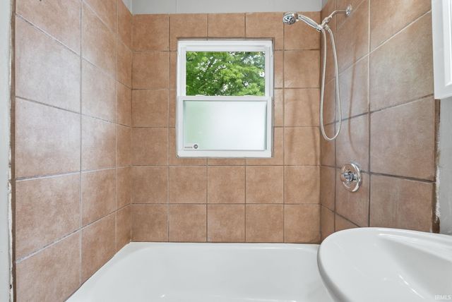 4405 Plaza Drive, Fort Wayne, IN 46806