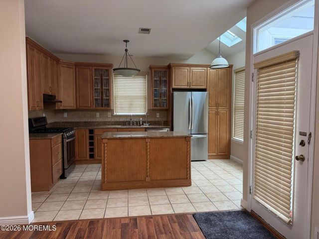 9 Saint Johns Drive, Freehold, NJ 07728