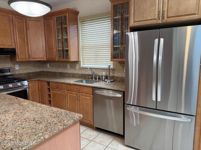 9 Saint Johns Drive, Freehold, NJ 07728