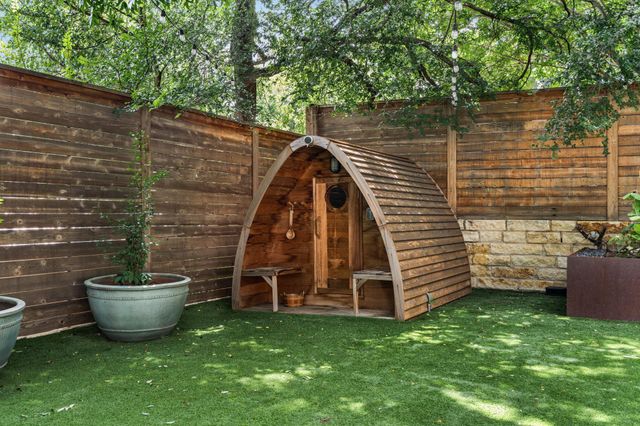 802 Blanco ST, Austin, TX 78703