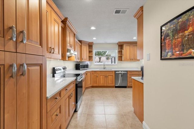 31 BROOKWOOD DRIVE, Ormond Beach, FL 32174