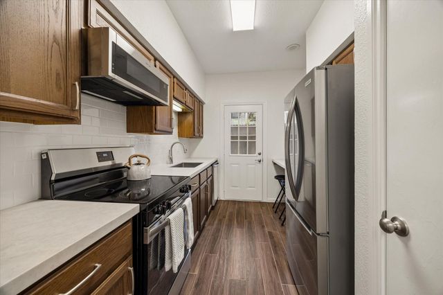 1201 Bering Drive 45, Houston, TX 77057