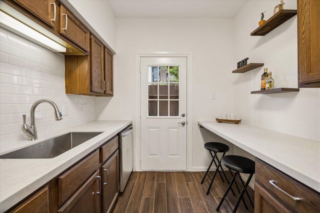 1201 Bering Drive 45, Houston, TX 77057