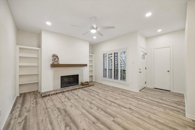 1201 Bering Drive 45, Houston, TX 77057