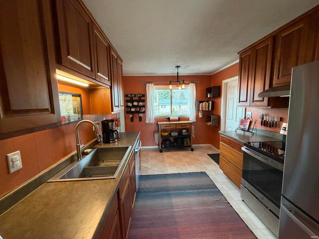 4155 W Middle Court, Bloomington, IN 47403