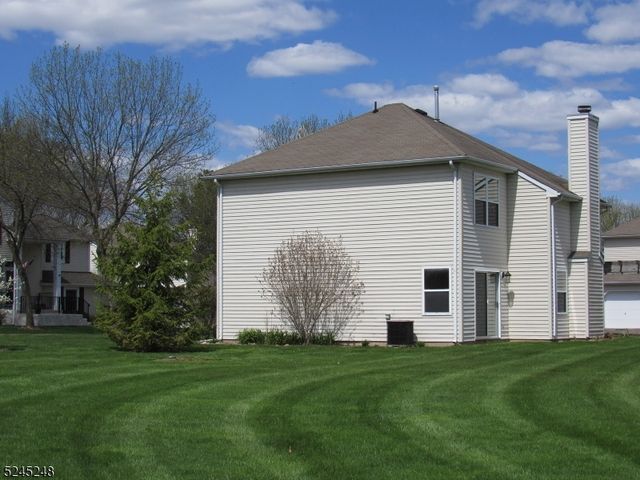 53 Colby Ct, White Twp., NJ 07823