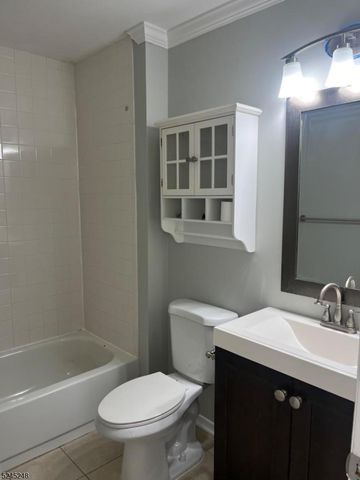 53 Colby Ct, White Twp., NJ 07823