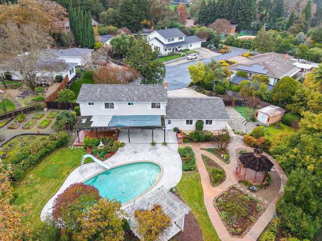 2720 Winners Circle, Alamo, CA 94507