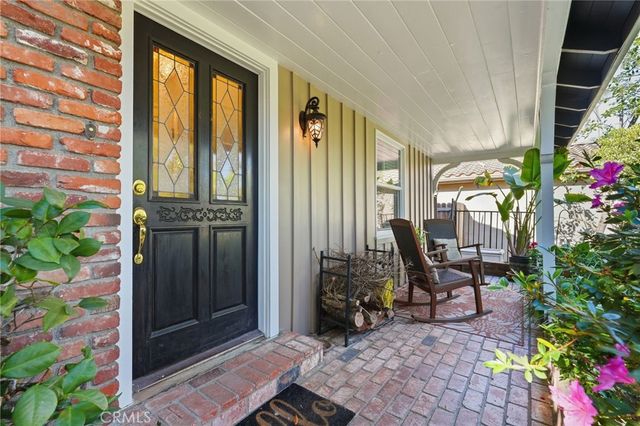 4963 Haskell, Encino, CA 91436