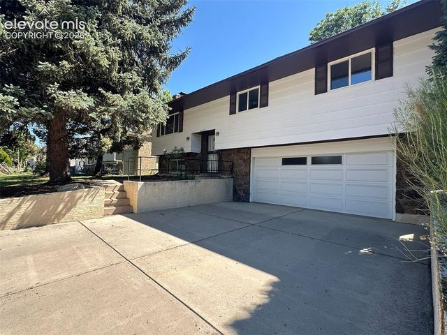 2813 Dusk Drive, Colorado Springs, CO 80918