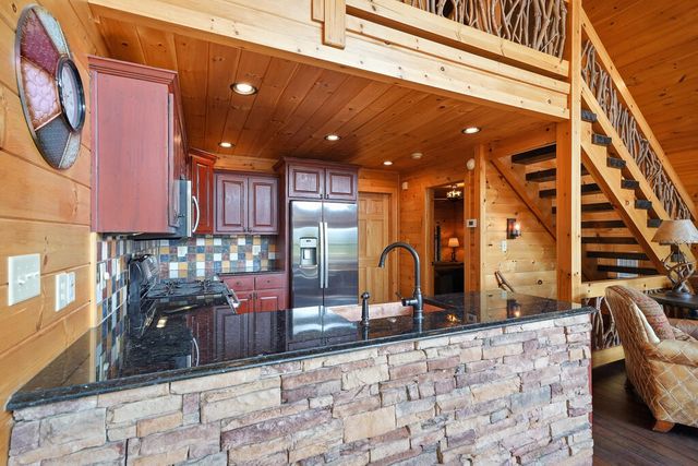 153 Beavers Cove Road, Morganton, GA 30560