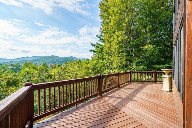 153 Beavers Cove Road, Morganton, GA 30560