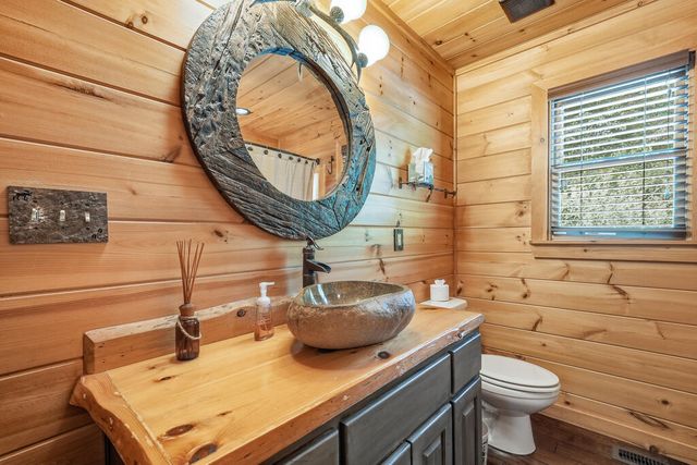 153 Beavers Cove Road, Morganton, GA 30560