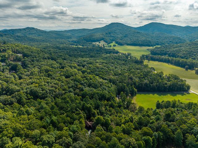 153 Beavers Cove Road, Morganton, GA 30560