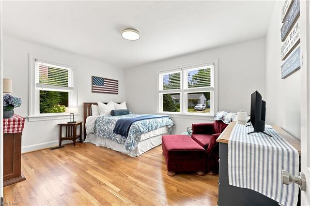 1044 S Lexan CRES, Norfolk, VA 23508