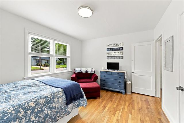 1044 S Lexan CRES, Norfolk, VA 23508