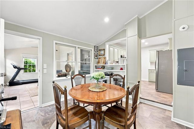 1044 S Lexan CRES, Norfolk, VA 23508
