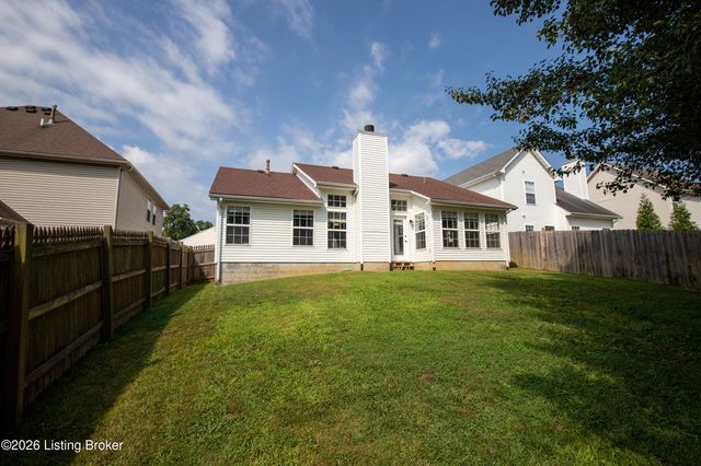 4909 Middlesex Dr, Louisville, KY 40245