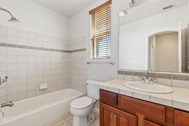 351 Ruess Rd, Ripon, CA 95366