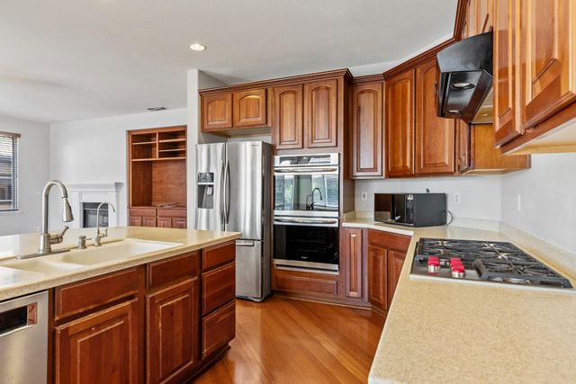 351 Ruess Rd, Ripon, CA 95366