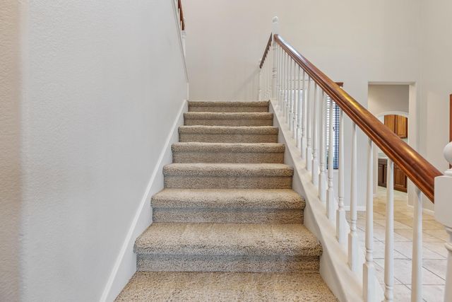 351 Ruess Rd, Ripon, CA 95366