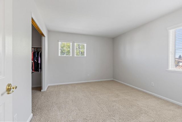 351 Ruess Rd, Ripon, CA 95366