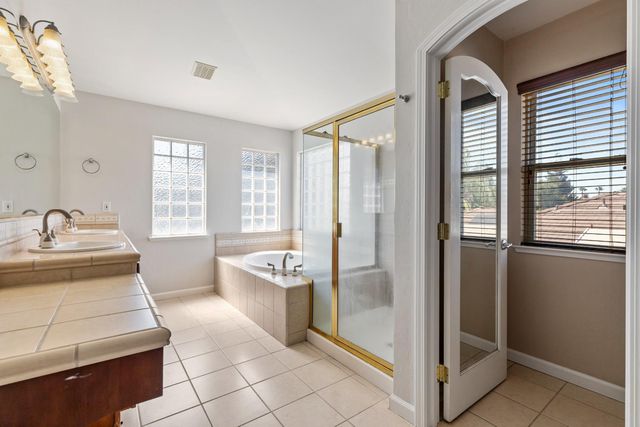 351 Ruess Rd, Ripon, CA 95366