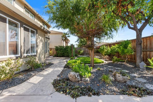 351 Ruess Rd, Ripon, CA 95366