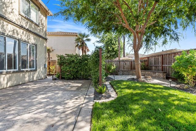 351 Ruess Rd, Ripon, CA 95366