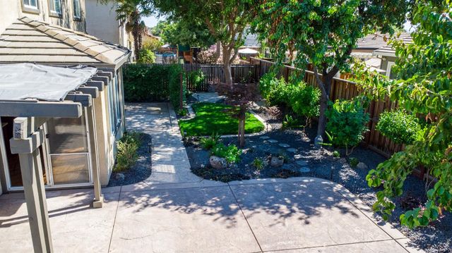 351 Ruess Rd, Ripon, CA 95366