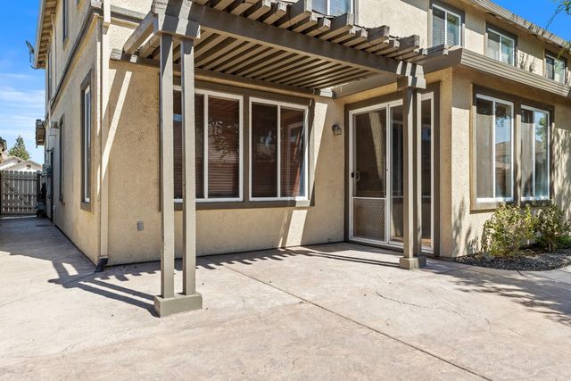 351 Ruess Rd, Ripon, CA 95366