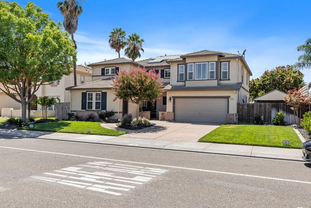 351 Ruess Rd, Ripon, CA 95366