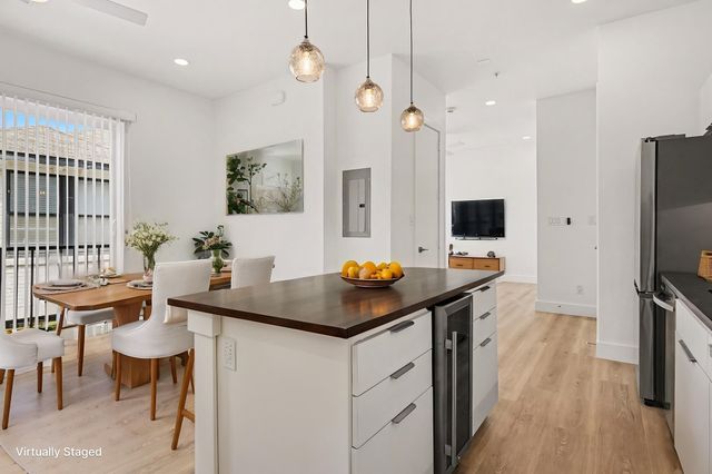2217 N Fitzhugh Avenue 206, Dallas, TX 75204