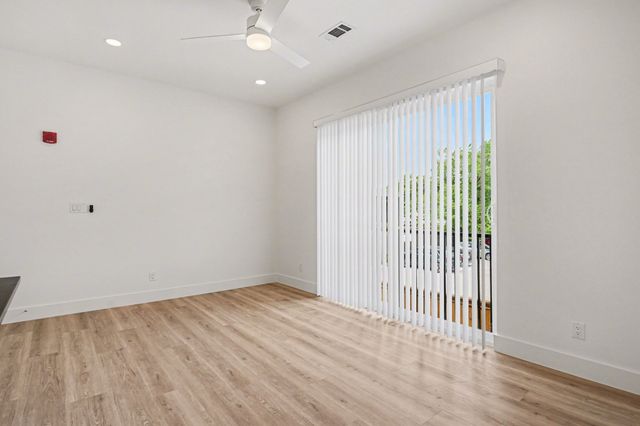 2217 N Fitzhugh Avenue 206, Dallas, TX 75204