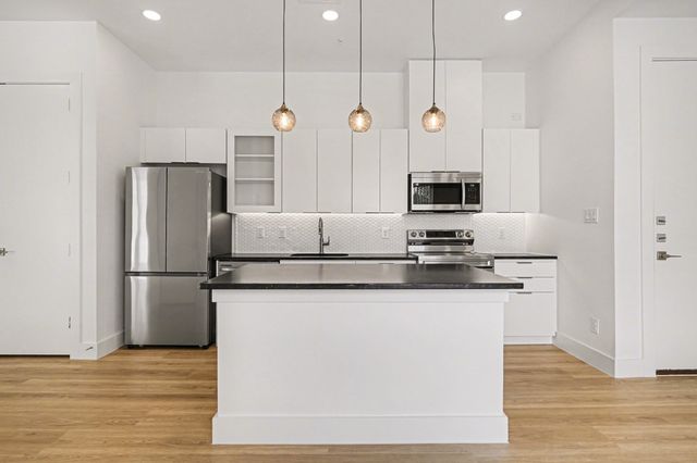 2217 N Fitzhugh Avenue 206, Dallas, TX 75204