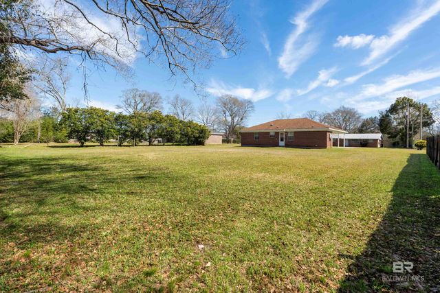 23157 Oak Street, Robertsdale, AL 36567